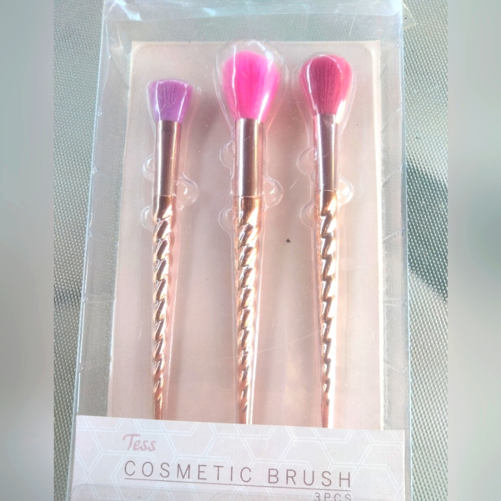 Set of 3 new cosmetic brushes rose gold unicorn handle
